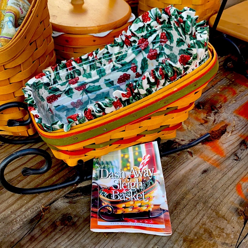 Dash a way basket!